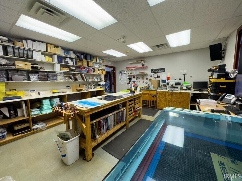 More Photos Of 2759 N Ford Rd, Vincennes Light Manufacturing For Sale