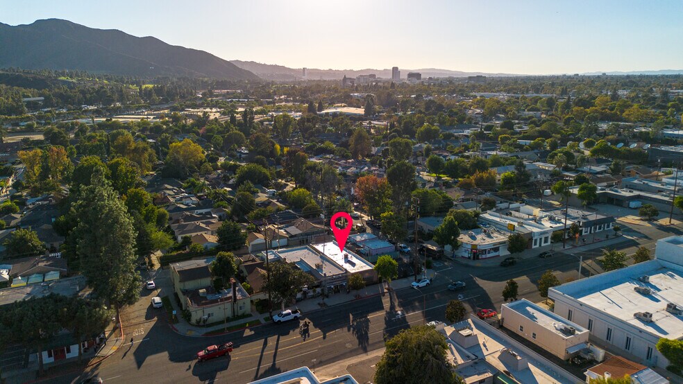 More Photos Of 1732 Victory Blvd, Glendale Loft Creative Space For Lease