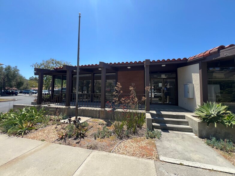 More Photos Of 811-897 Silver Spur Rd, Rolling Hills Estates Unknown For Lease