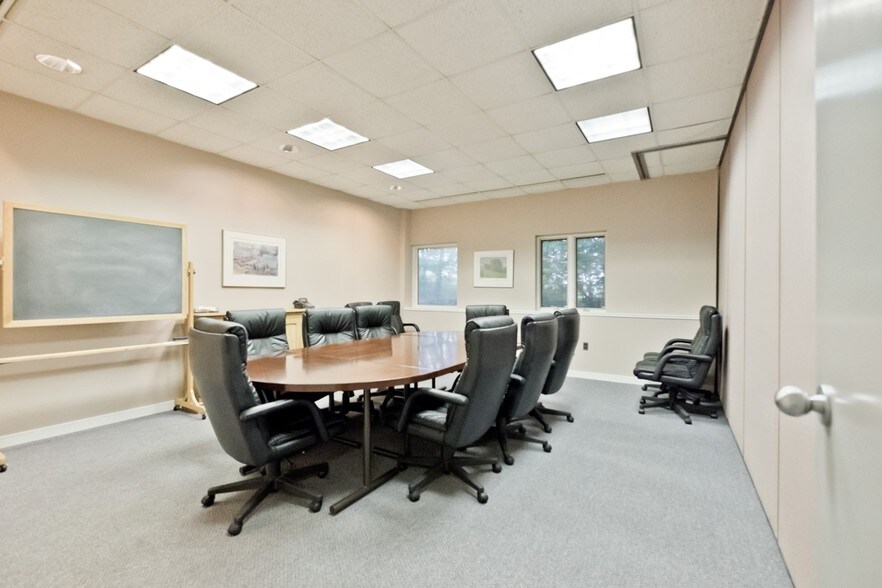 More Photos Of 4 Union Park, Topsham Office For Lease