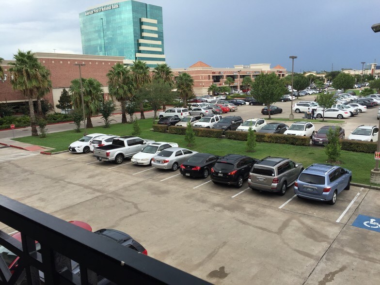 More Photos Of 9889 Bellaire Blvd, Houston Unknown For Lease