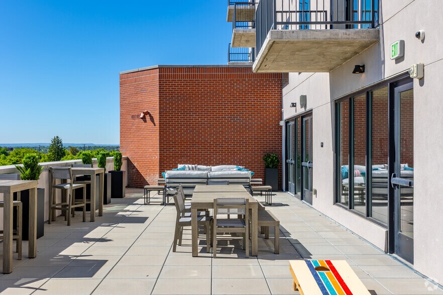 More Photos Of 1515 Julian St, Denver Apartments For Lease