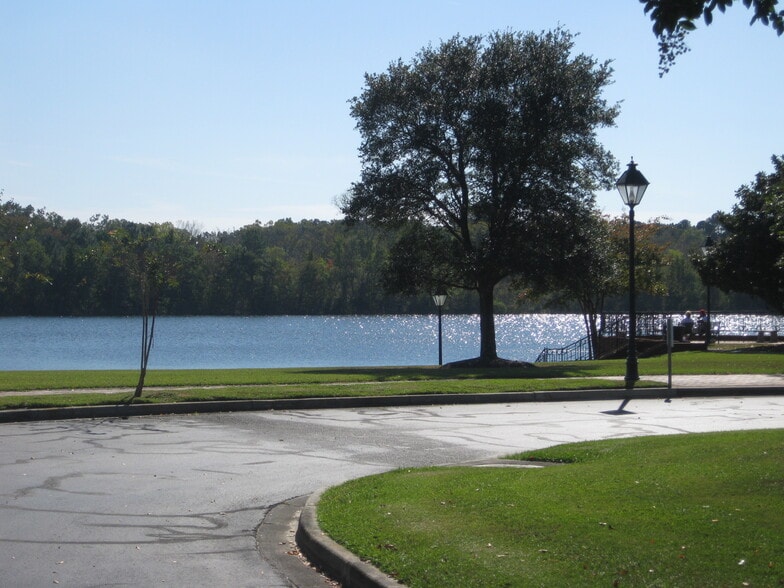 More Photos Of 8001 Chatham Center Dr, Savannah Office For Lease
