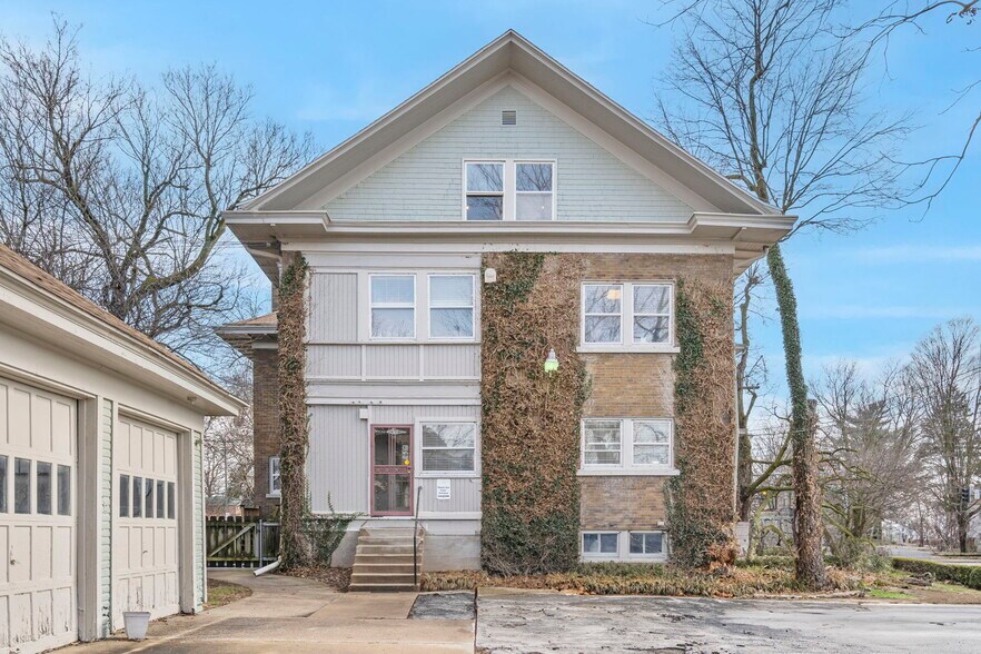 More Photos Of 1201 E Walnut St, Springfield Loft Creative Space For Sale