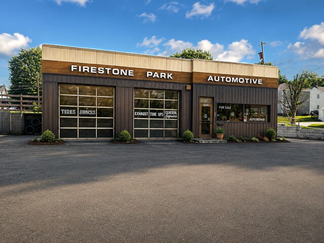 Primary Photo Of 1555 Brown St, Akron Auto Repair For Lease