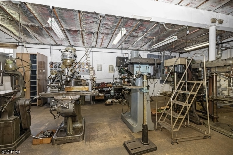 More Photos Of 22 Franklin Ave, Clifton Warehouse For Sale