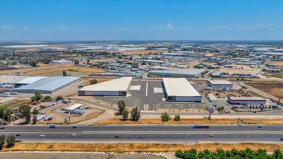 More Photos Of 30199 Bradham Dr, Visalia Unknown For Lease