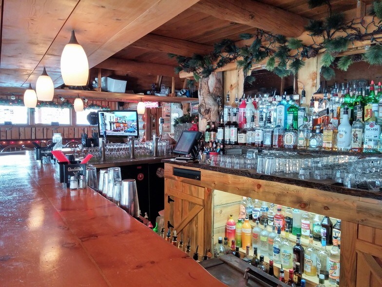 More Photos Of 600 Marina Dr, Grand Lake Restaurant For Sale