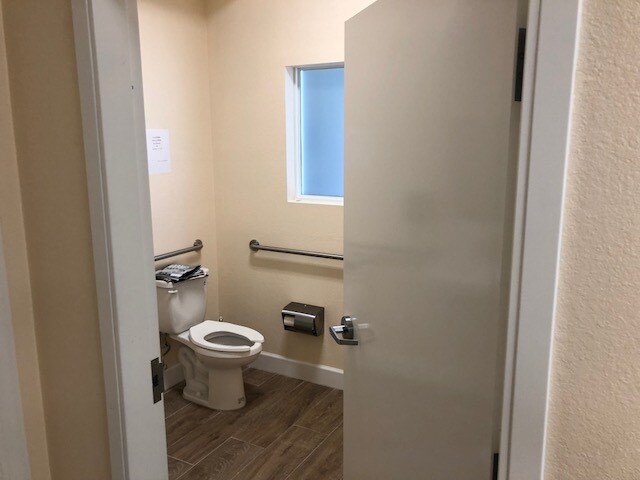 More Photos Of 101350 Overseas Hwy, Key Largo Office For Sale