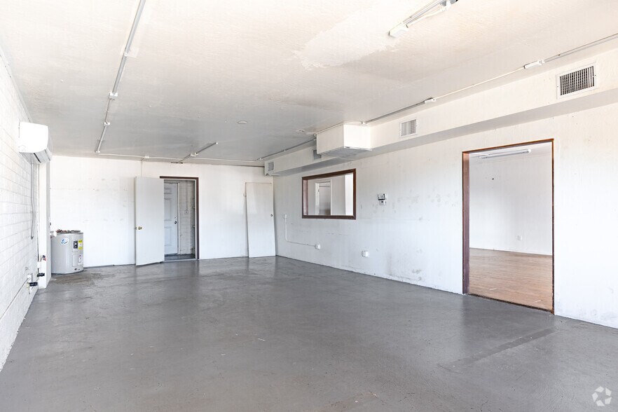 More Photos Of 300-350 W Apache Trl, Apache Junction Unknown For Lease