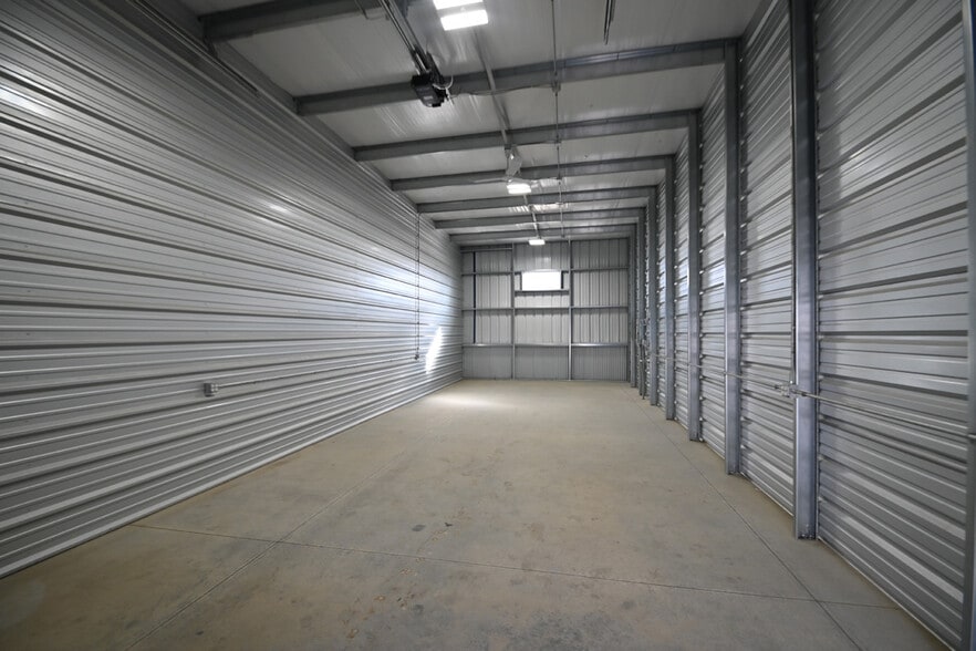 More Photos Of 4108 44th St N, Fargo Self Storage For Lease