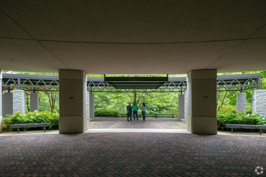 More Photos Of 11700 Great Oaks Way, Alpharetta Office For Lease