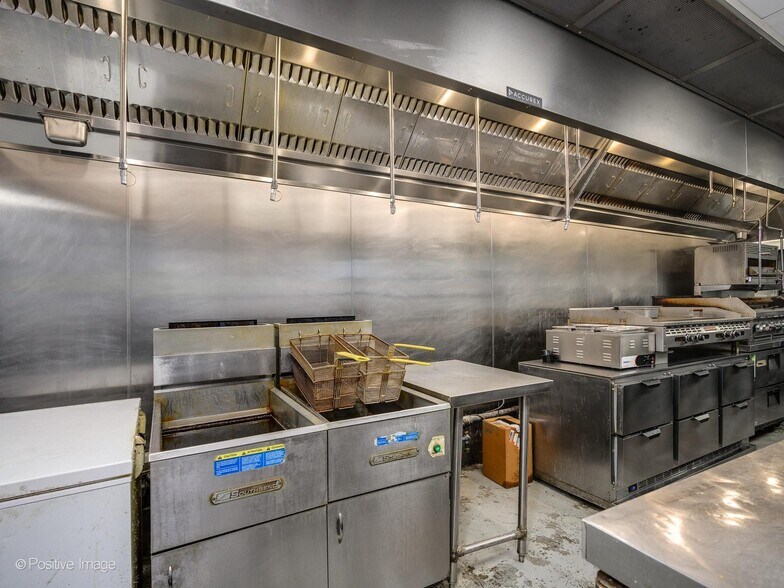 More Photos Of 250 Center St, Grayslake Storefront Retail Residential For Sale