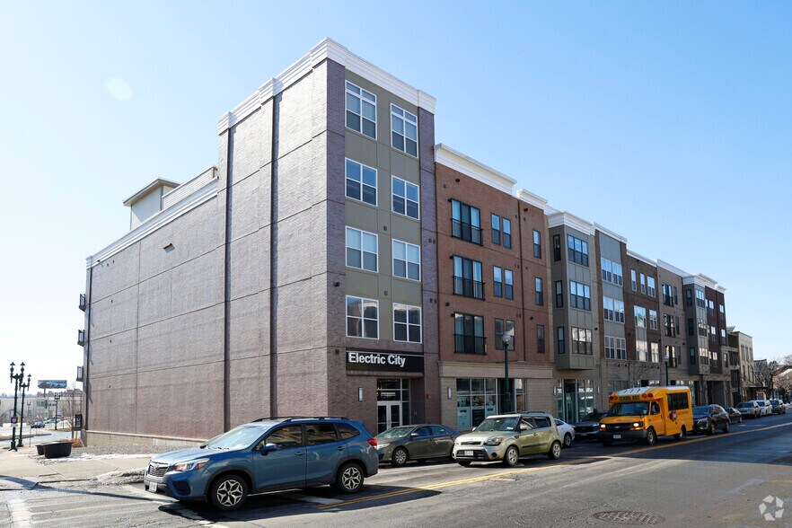 More Photos Of 240 State St, Schenectady Apartments For Lease