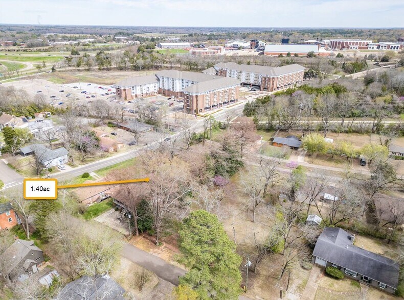 More Photos Of 202 College View St, Starkville Land For Sale