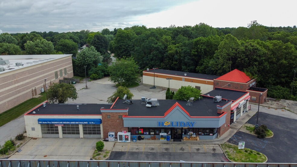 More Photos Of 560 N State Road 135, Greenwood Service Station For Lease