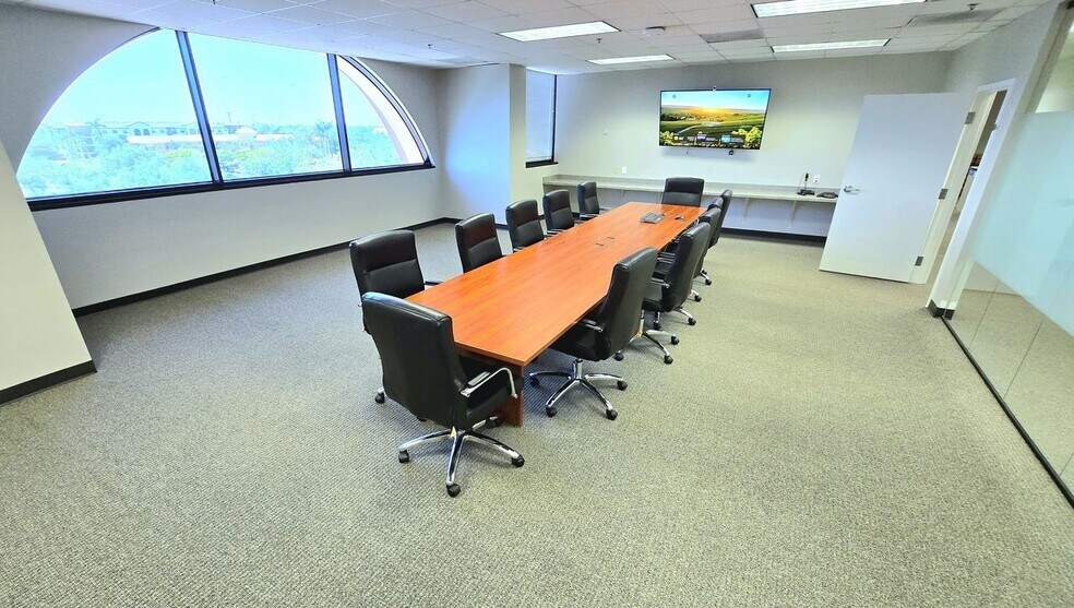 More Photos Of 101 Riverfront Blvd, Bradenton Office For Lease