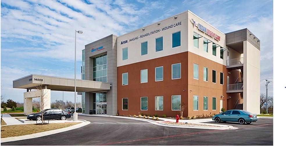 Primary Photo Of 14008 Shadowglen Blvd, Manor Medical For Lease