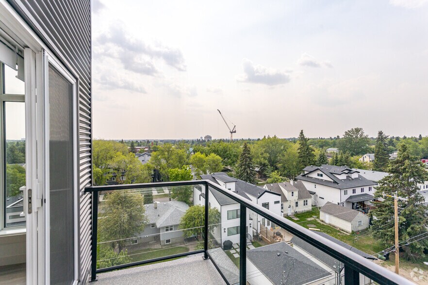 More Photos Of 11329 University Av NW, Edmonton Multifamily For Sale