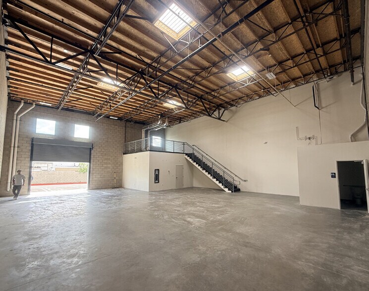 More Photos Of 5061 W State St, Montclair Industrial For Sale