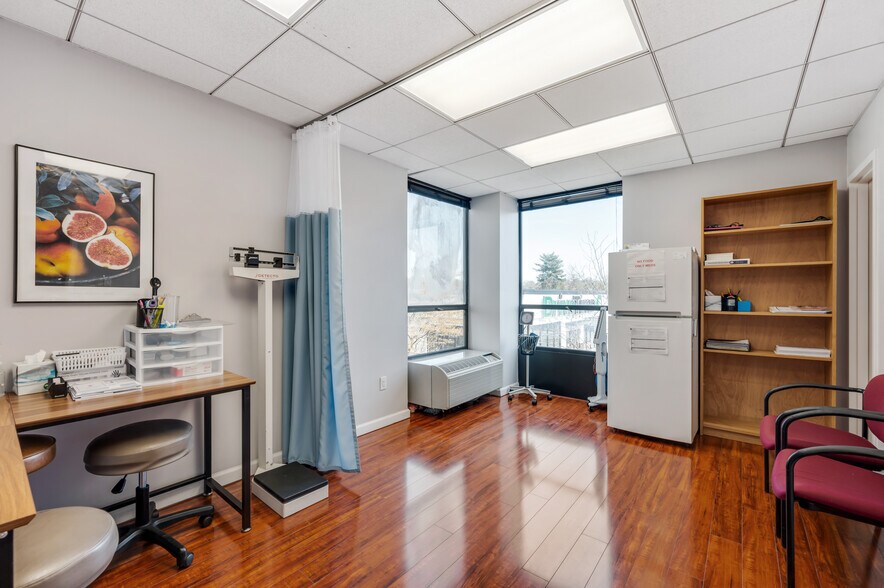 More Photos Of 14904 Richmond Hwy, Woodbridge Medical For Sale