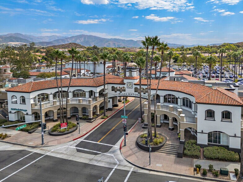 More Photos Of 22361-22451 Antonio Pky, Rancho Santa Margarita Unknown For Lease