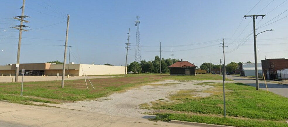 Primary Photo Of 48 Oak Street, Pana Land For Sale