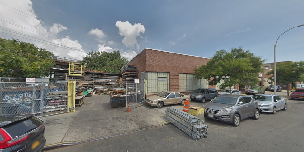 More Photos Of 53-05 37th Ave, Woodside Warehouse For Lease