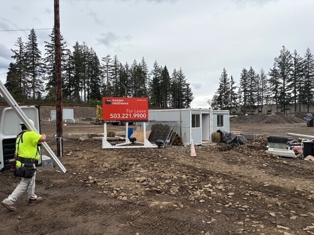 More Photos Of 9710 SW Day Rd, Sherwood Distribution For Lease