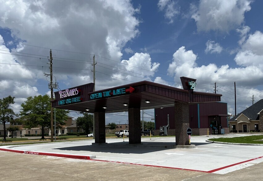 More Photos Of 9526 Huffmeister Rd, Houston General Retail For Sale