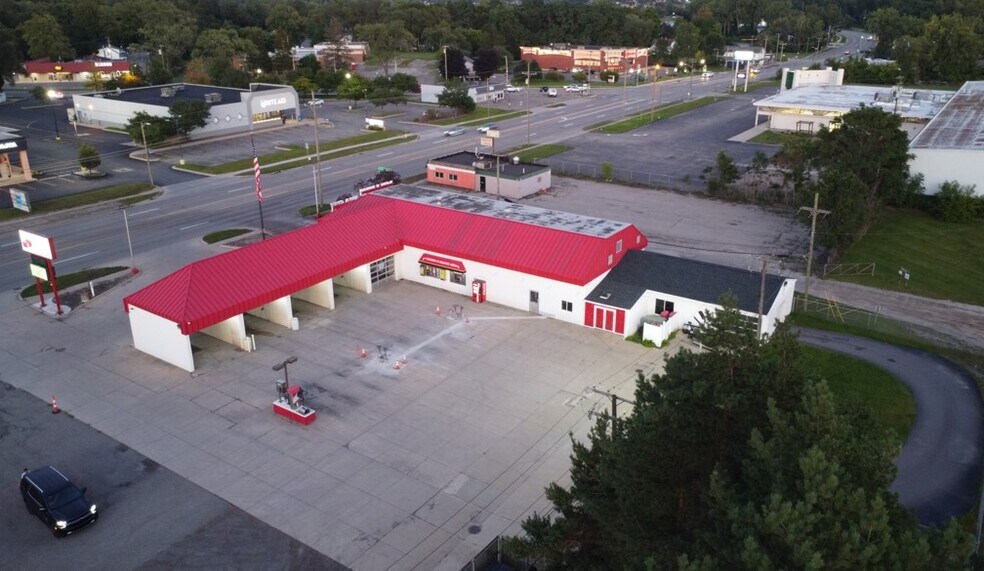 More Photos Of 4379 Dixie Hwy, Waterford Carwash For Sale