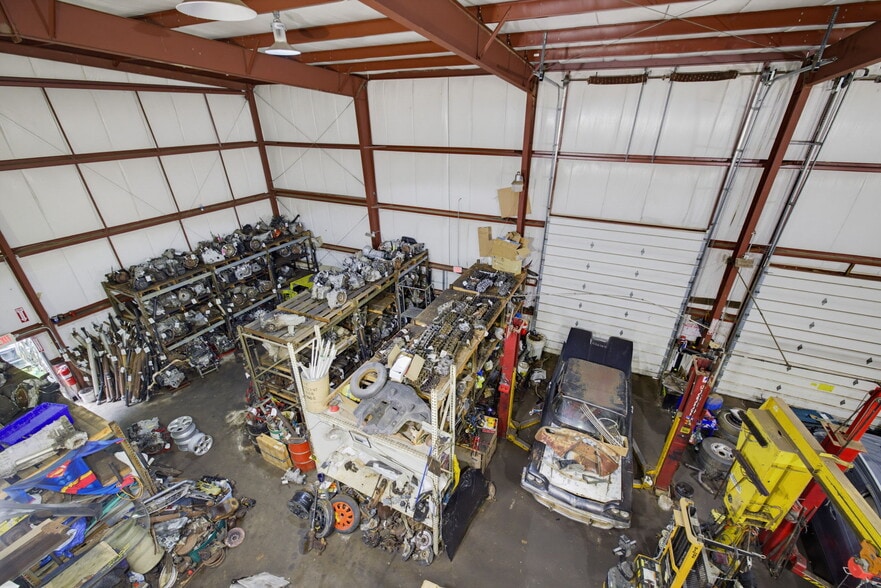 More Photos Of 428 Railroad St, Thomaston Industrial For Sale