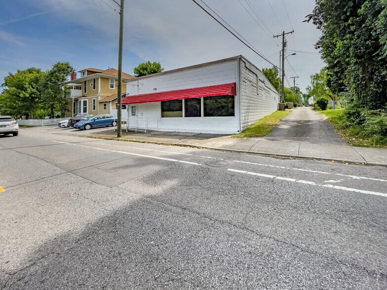 More Photos Of 306 46th Ave N, Nashville Storefront Retail Residential For Lease