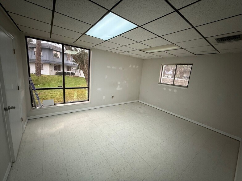More Photos Of 47 W New Haven Ave, Melbourne Medical For Lease
