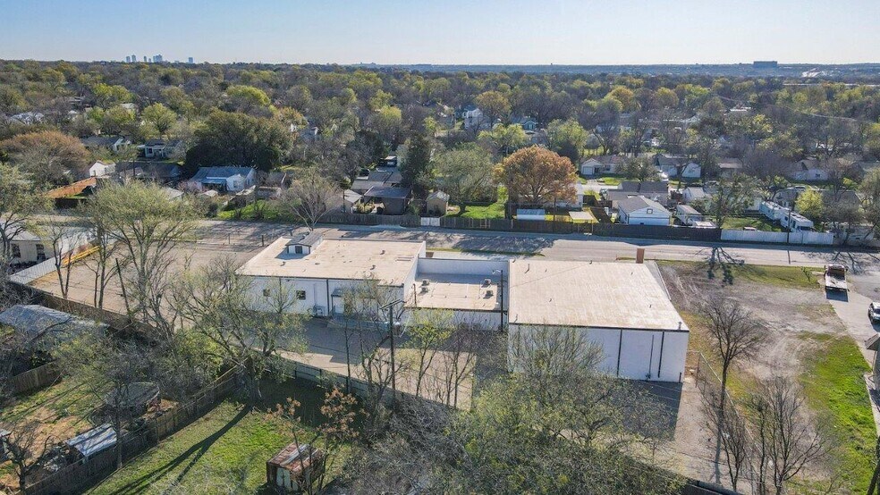 More Photos Of 4924 Old Benbrook Rd, Fort Worth Warehouse For Sale