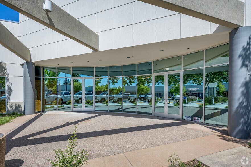 More Photos Of 1386 Lead Hill Blvd, Roseville Medical For Lease