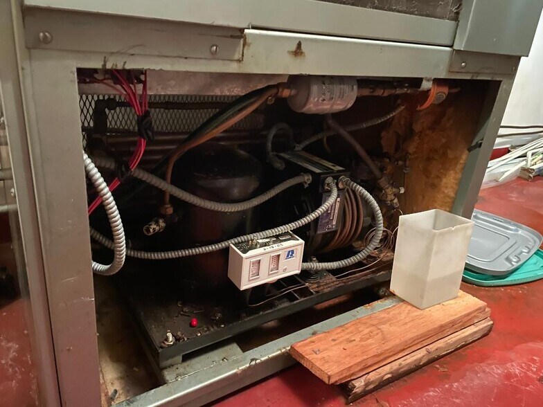 More Photos Of 4145 Brownsville Rd, Pittsburgh Storefront For Sale