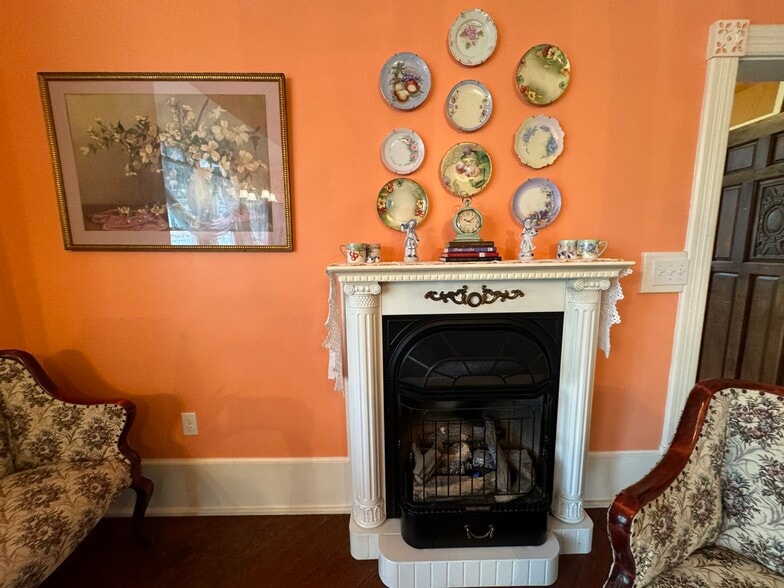 More Photos Of 224 W Chickasaw St, Tahlequah Hospitality For Sale