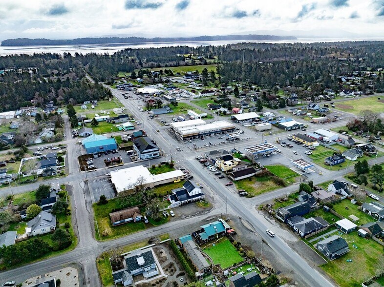 More Photos Of 1311 Bay Ave, Ocean Park General Retail For Sale