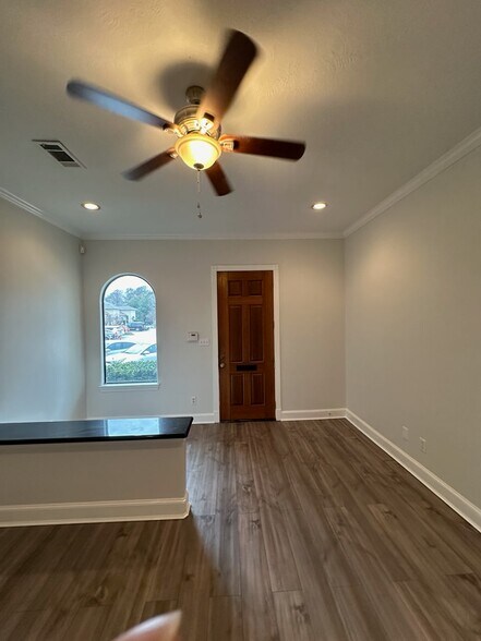 More Photos Of 12826 Willow Centre Dr, Houston Loft Creative Space For Sale