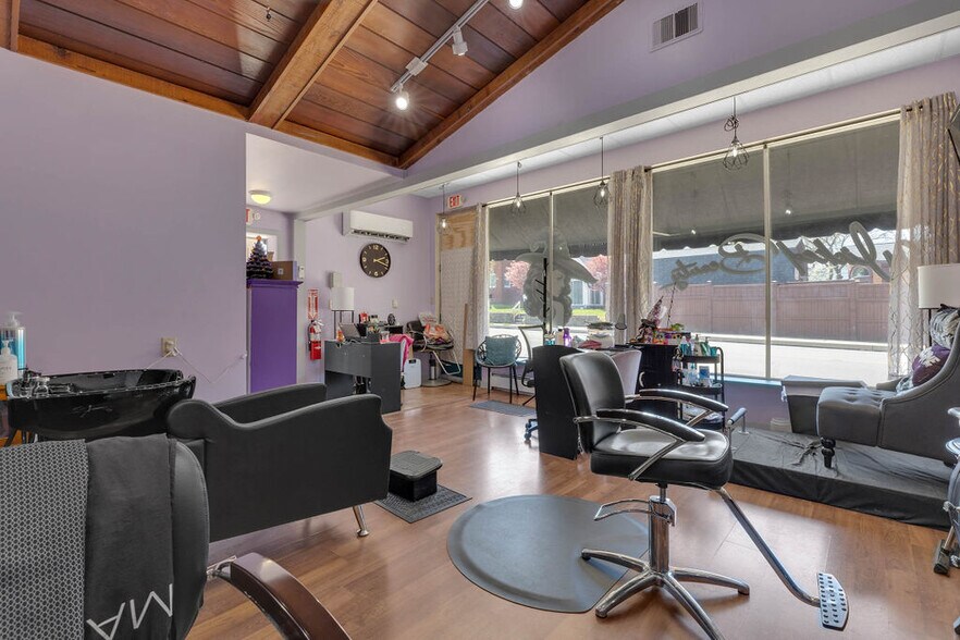 More Photos Of 3420 4th Ave, Beaver Falls Storefront Retail Office For Sale