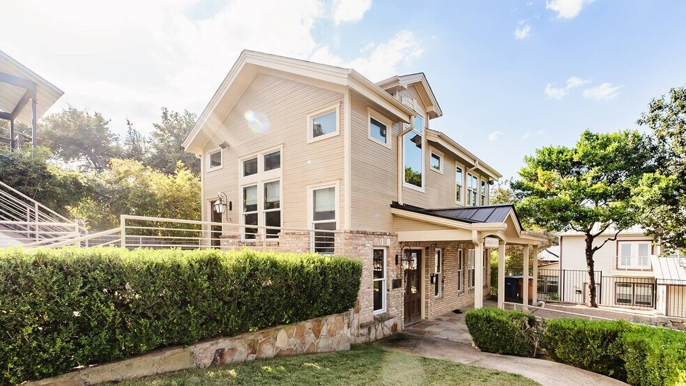 More Photos Of 1008 West Ave, Austin Unknown For Lease
