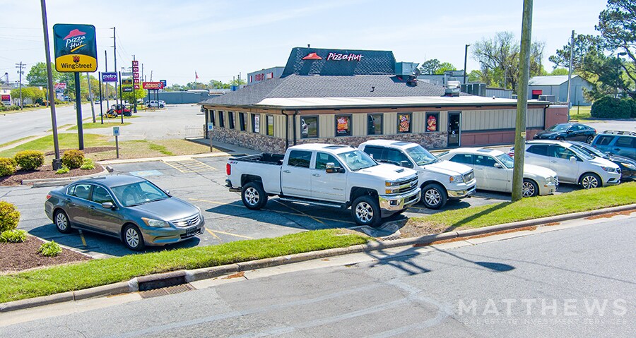 Primary Photo Of 1209 W Ehringhaus St, Elizabeth City Fast Food For Sale