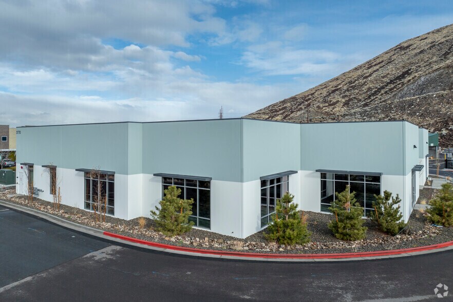 More Photos Of 3770 Barron Way, Reno Warehouse For Lease