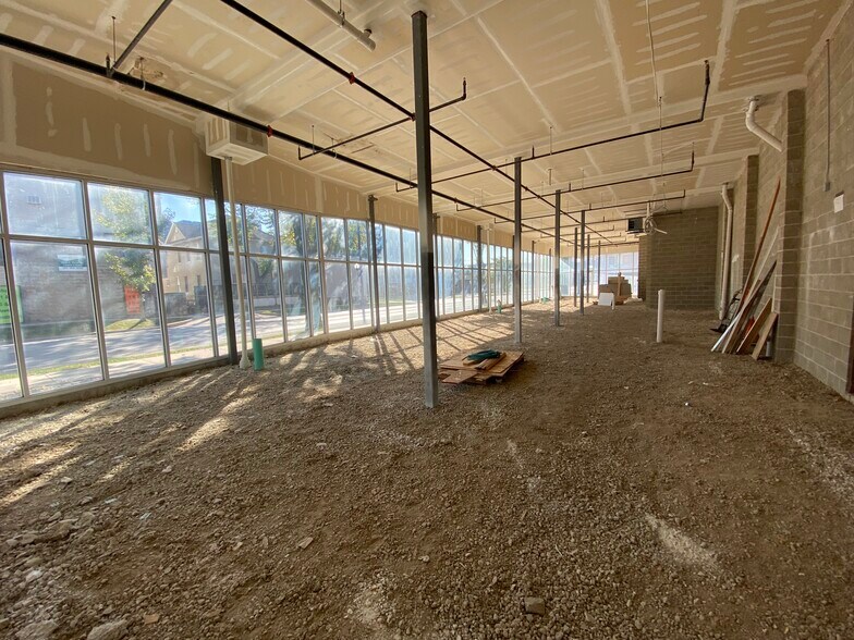 More Photos Of 505 S 1st St, Champaign Apartments For Lease