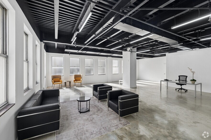 More Photos Of 420 Lincoln Rd, Miami Beach Loft Creative Space For Lease