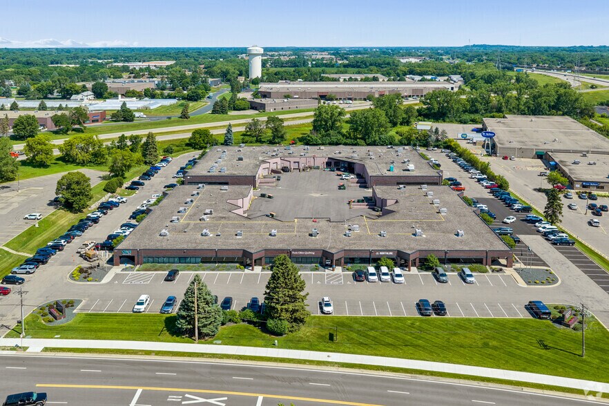 More Photos Of 550-600 County Road D W, New Brighton Light Distribution For Lease