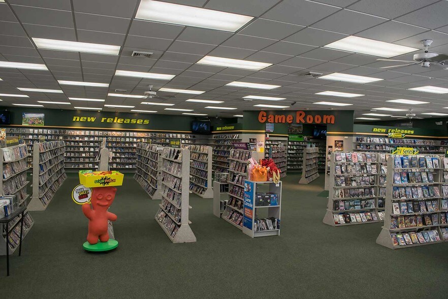 More Photos Of 53 E Market St, Wabash Storefront Retail Office For Lease