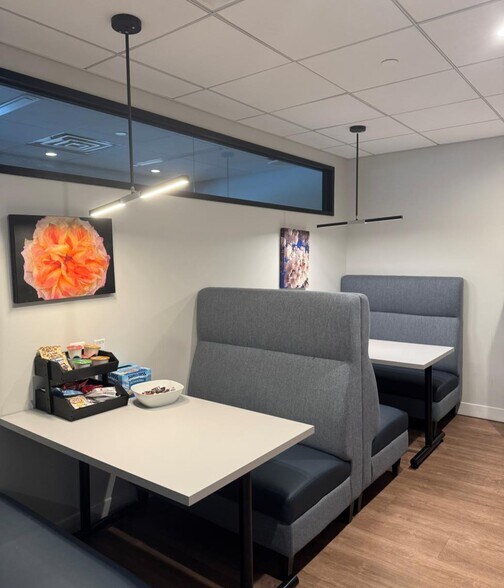 More Photos Of 1716 14th St NW, Washington Office Residential For Lease