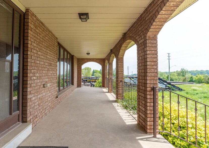 More Photos Of 2101 Ninth Line, Oakville Warehouse For Sale